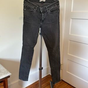 Levi’s 711 skinny size 27